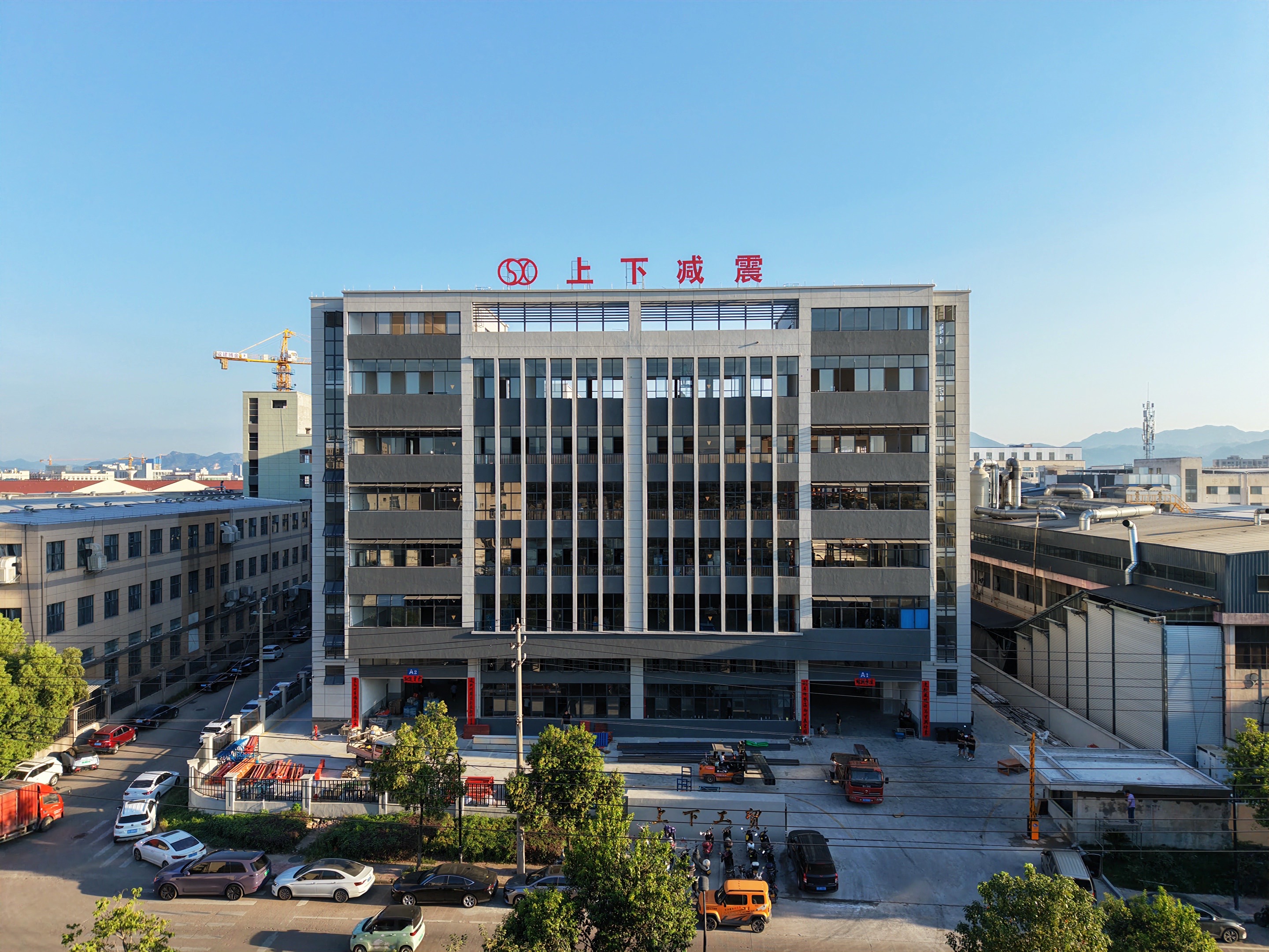 Apa Merek Tionghoa Bakal Nggawe Lompatan Liyane Ing Kabijakan Bebas Visa? Perusahaan Kita Njupuk Produk Inti menyang Motospring 2026 kanggo Ngrebut Pasar Eropa Wétan